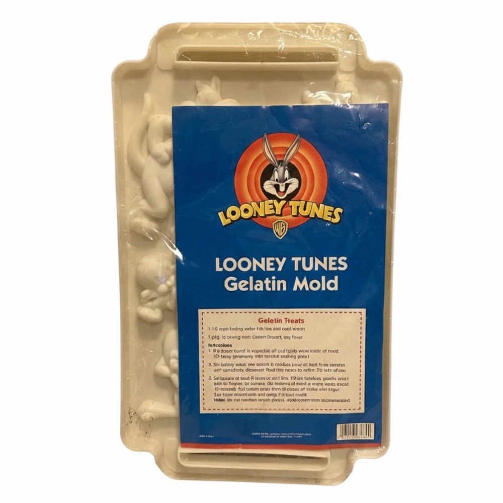 Vintage 1999 Warner Bros. Looney Tunes White Gelatin Mold